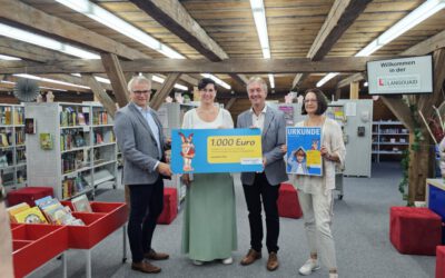 Die Marktbücherei wurde als eine von 50 bayerischen Büchereien mit dem “Lesezeichen” ausgezeichnet