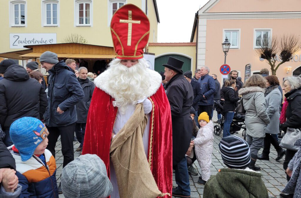 Nikolausmarkt-Wochenende am 29./30.November in Langquaid: Stimmungsvoller Advents-Auftakt